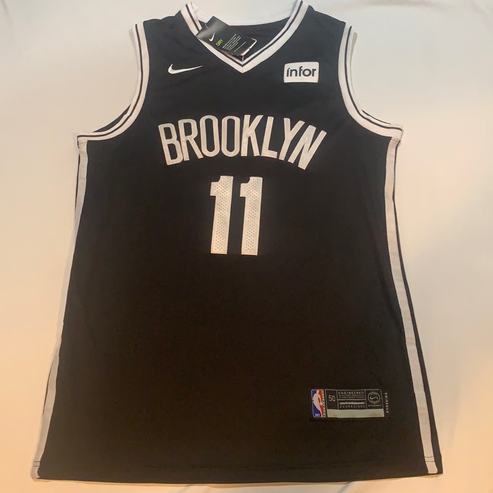 Kyrie Irving Brooklyn Nets jersey. NWT. Large.
